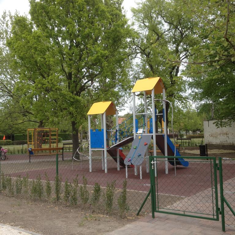 Balla Apartmanház Siófok Esterno foto