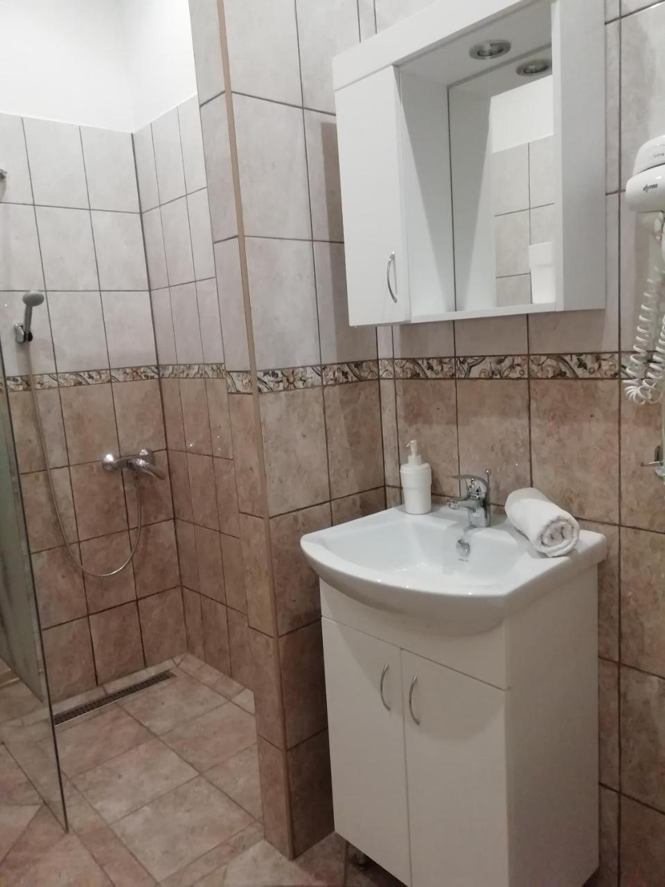 Balla Apartmanház Siófok Esterno foto